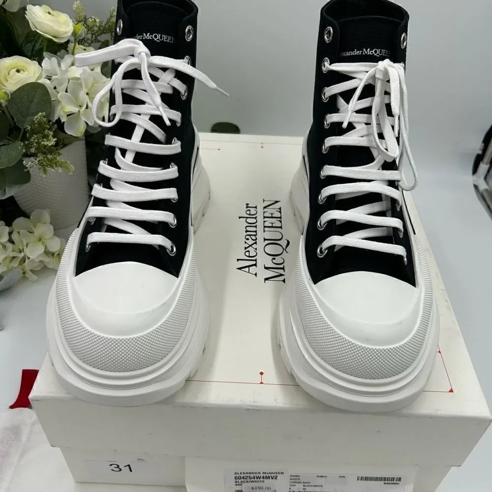 Men’s Alexander McQueen tread slick sneakers, size 44 made in Italy